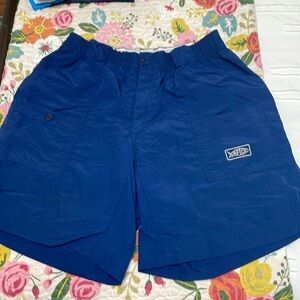Men’s navy Aftco shorts. 32